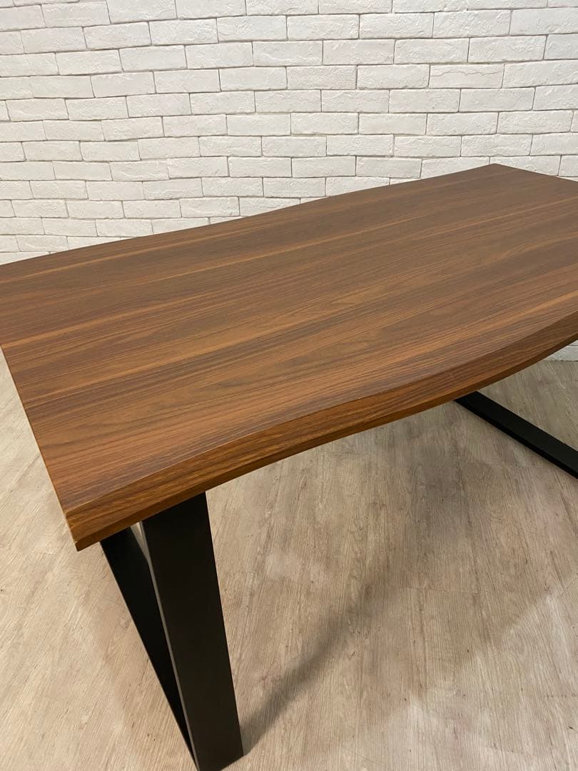 【東京都23区内は送料無料】140cm ダイニングテーブル　リビング　デスク　机