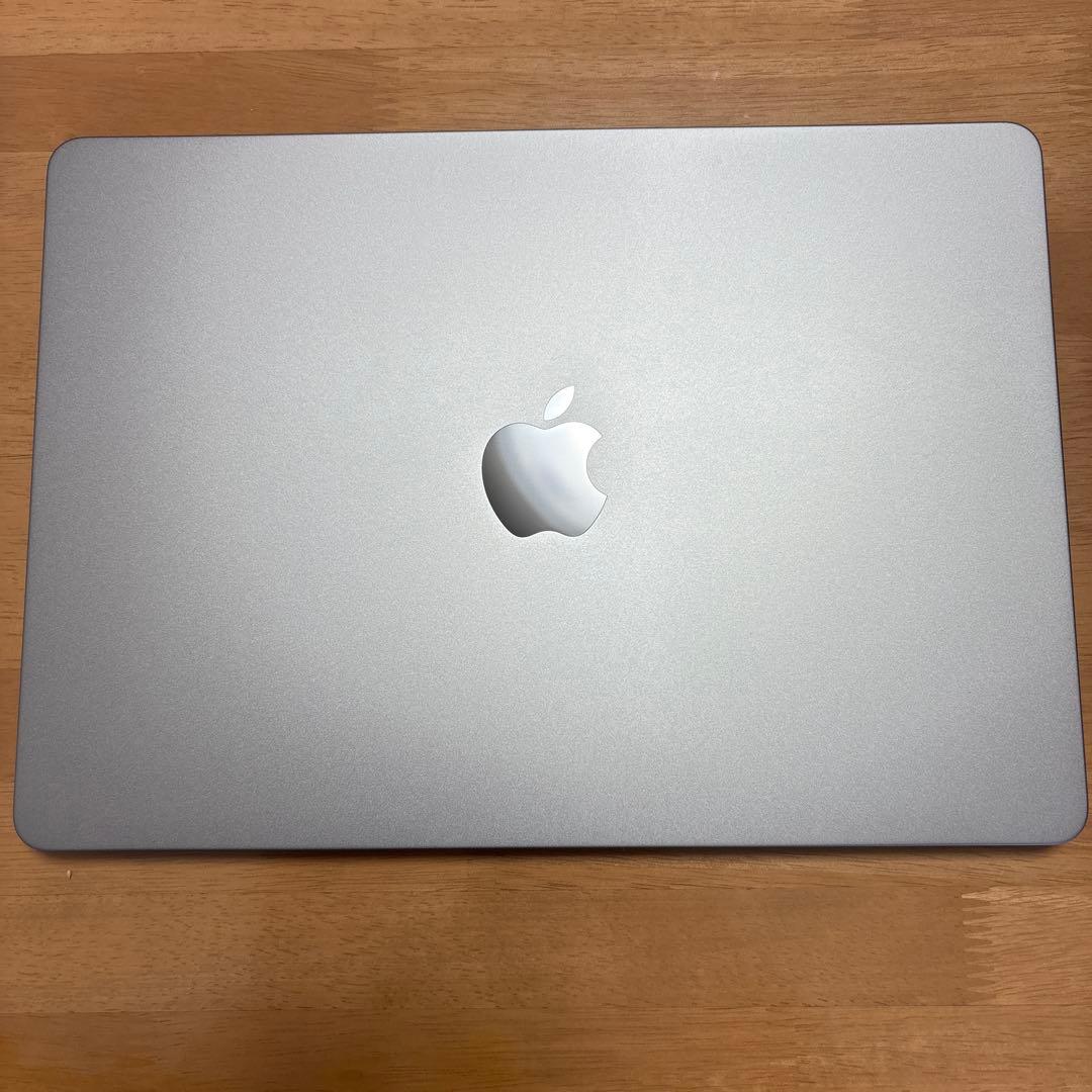 MacBook Air M2 8GB 256GB スペースグレイ