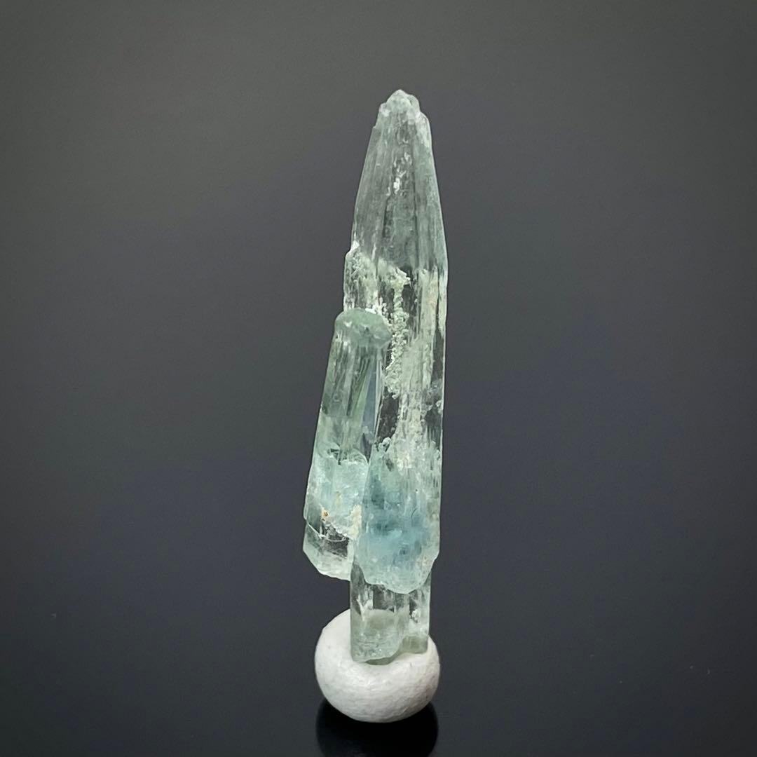 アクアマリン コークボトル ベリル 鉱物標本 原石 天然石 ストーン 緑柱石