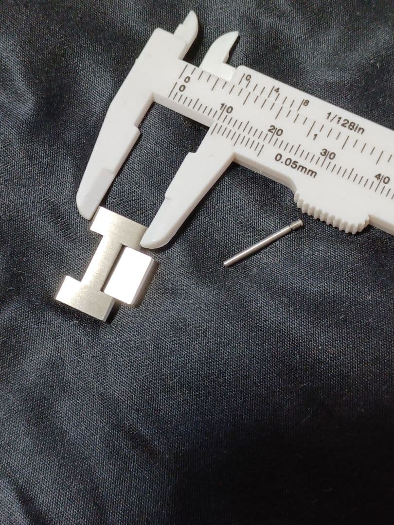 カルティエ パシャC 純正ベルト 4コマ 18mm ハーフ1コマ含 カルティエ