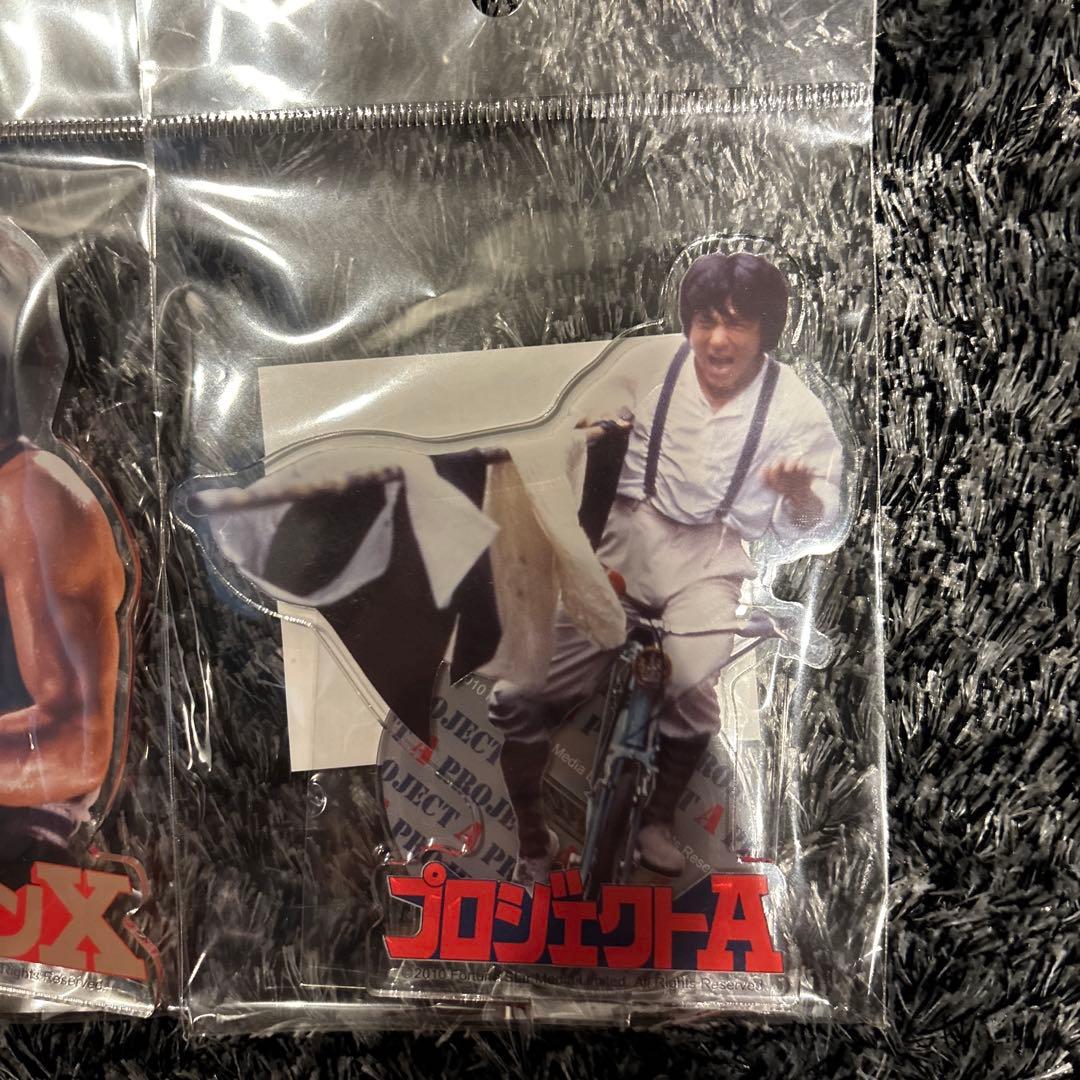 新品　ジャッキー・チェン＜4K＞映画祭　公開記念商品ホログラム缶バッジ　アクリル