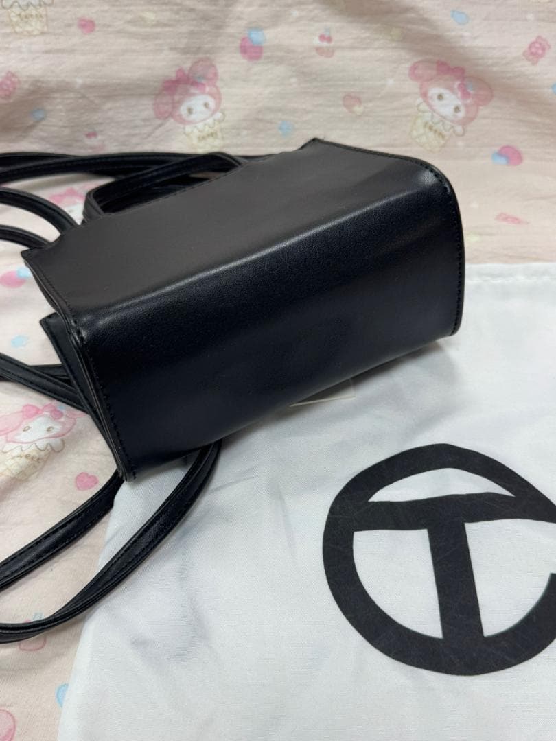 TELFARブラック ロゴ入り ショルダーバッグ