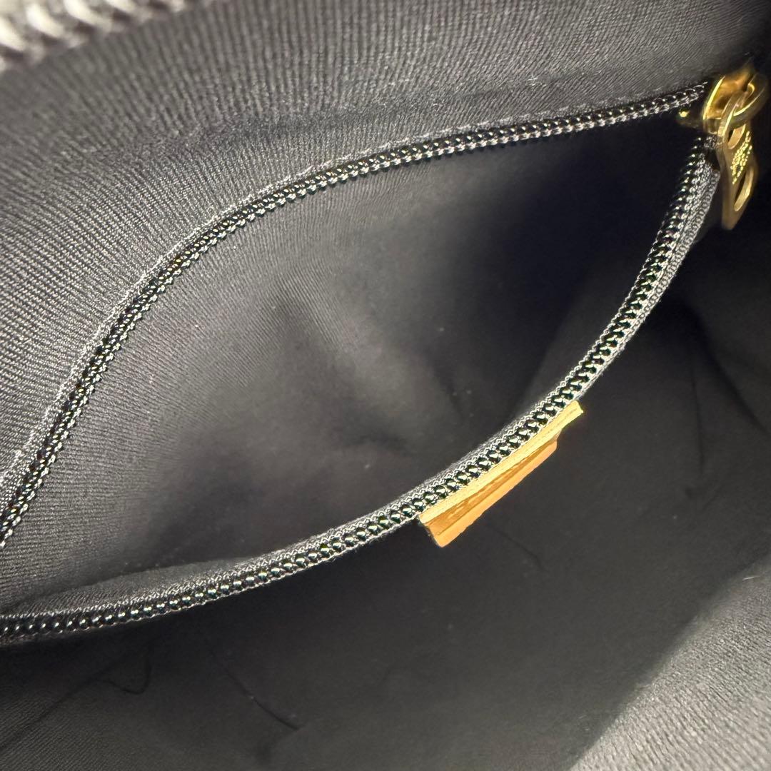 【未使用級】イルビゾンテ レザーショルダーバッグ バケツ ブラック 黒