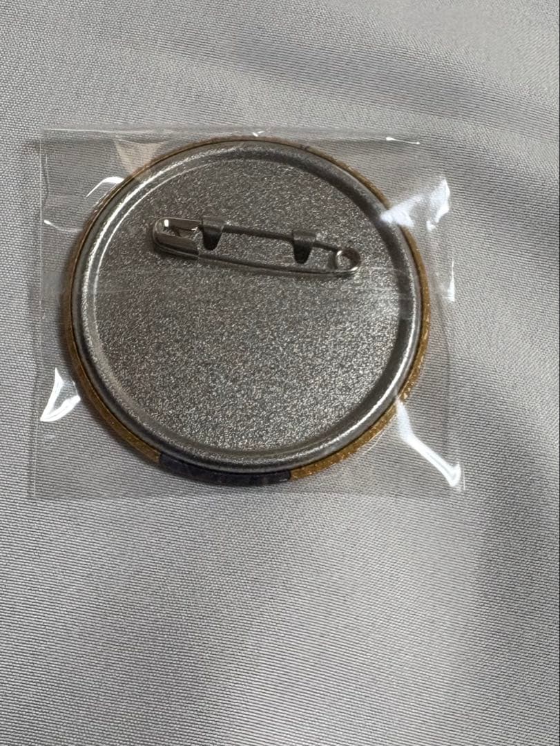 ブルーロック ブルロ birthdayflower 缶バッジ 潔世一 84点 - メルカリ