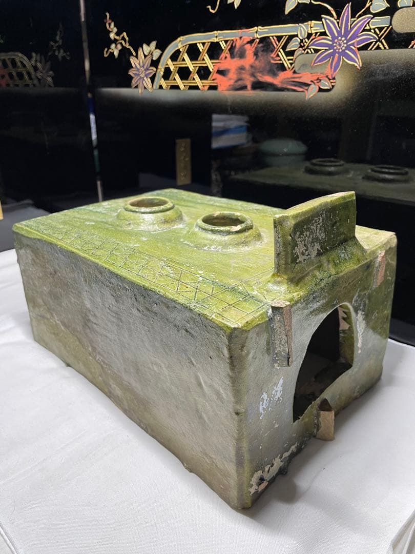 漢緑釉。灶台。漢時代。陶器。古美術。骨董品。舊家蔵出し。稀少
