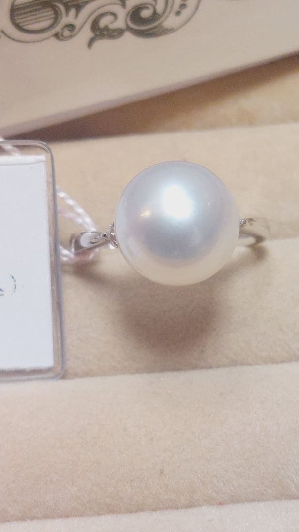 朝まで赤字の出品未販売鑑別書PT900白蝶11.1mmダイヤ0.15リング