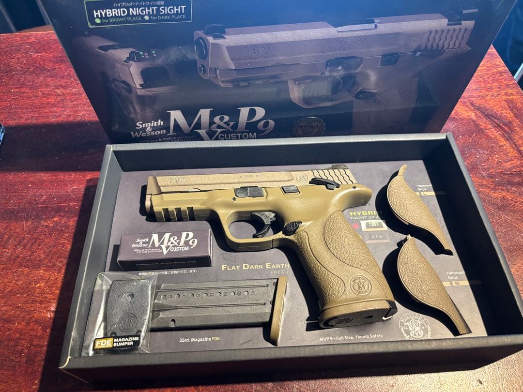 M&P9 V Custom ハイブリッドナイトサイト搭載 / ガスブローバック