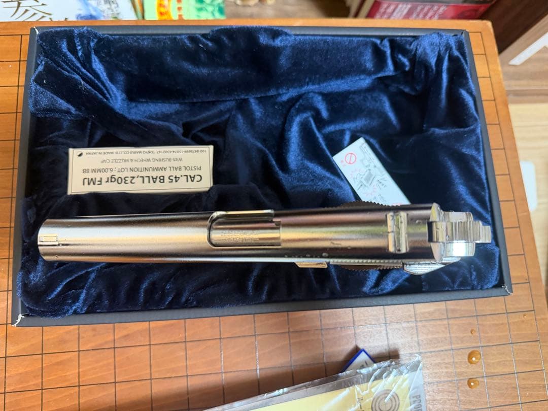 コルト ガバメント シリーズ70 ニッケル仕上げ