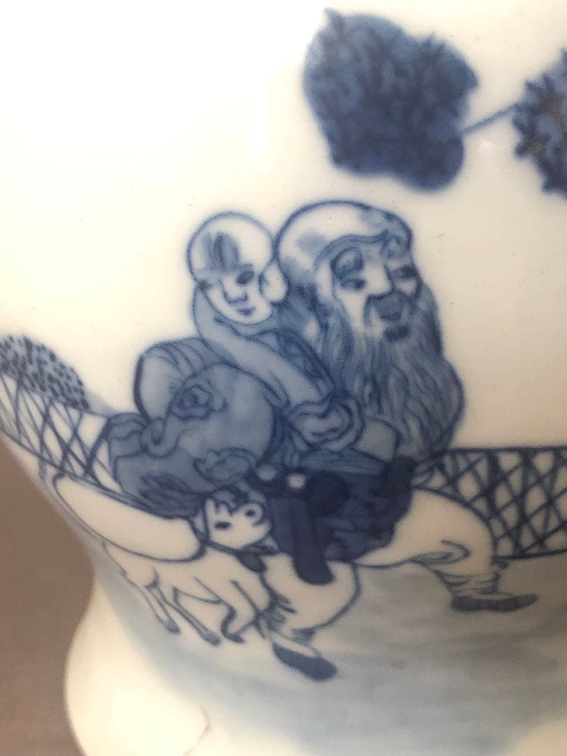 中国骨董 古美術 青花人物紋 蓋付壷