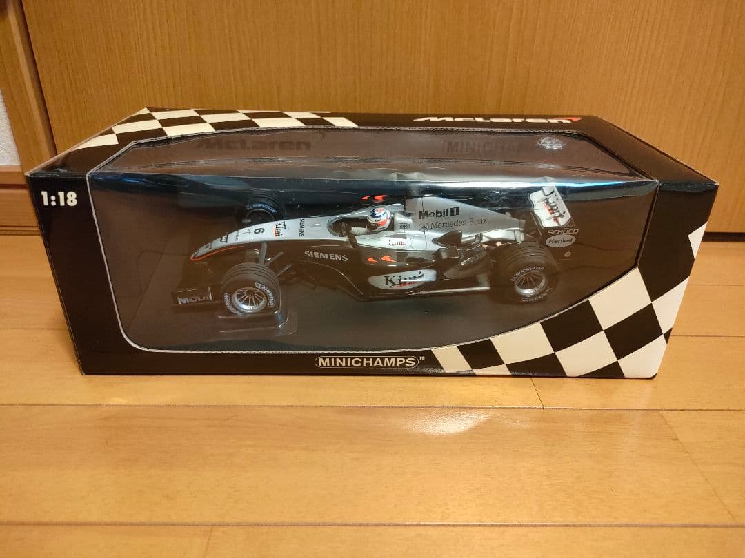 F1ミニカー2004キミライコネンマクラーレンMP4-19ミニチャンプス1/18