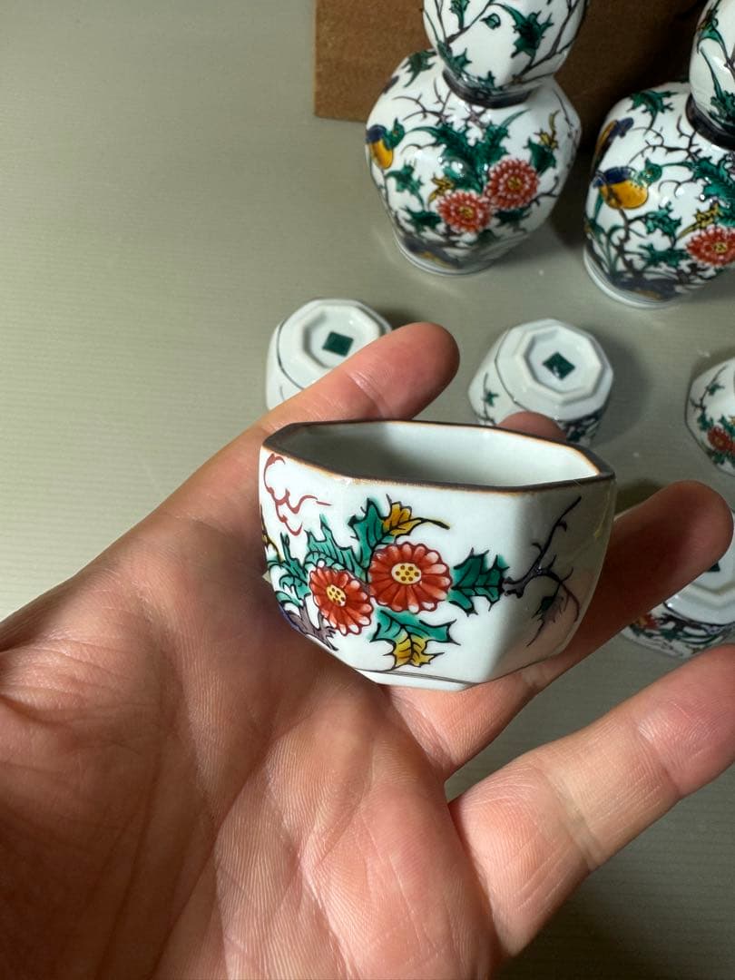2371 九谷焼 古九谷 風花鳥 角福 酒器セット 徳利2客 猪口5客 未使用