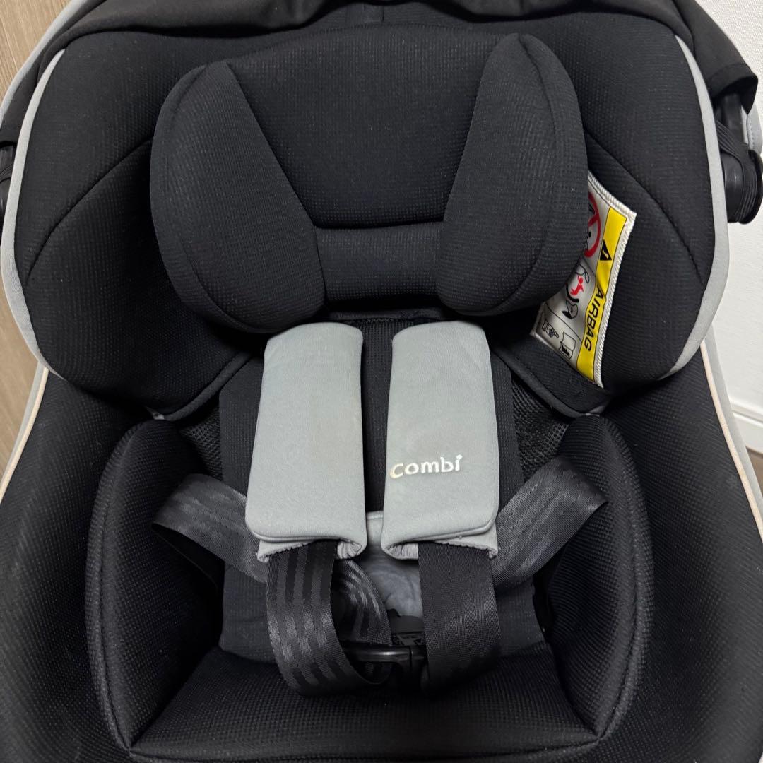 Combi コンビ　クルムーヴスマート Light ISOFIX JM