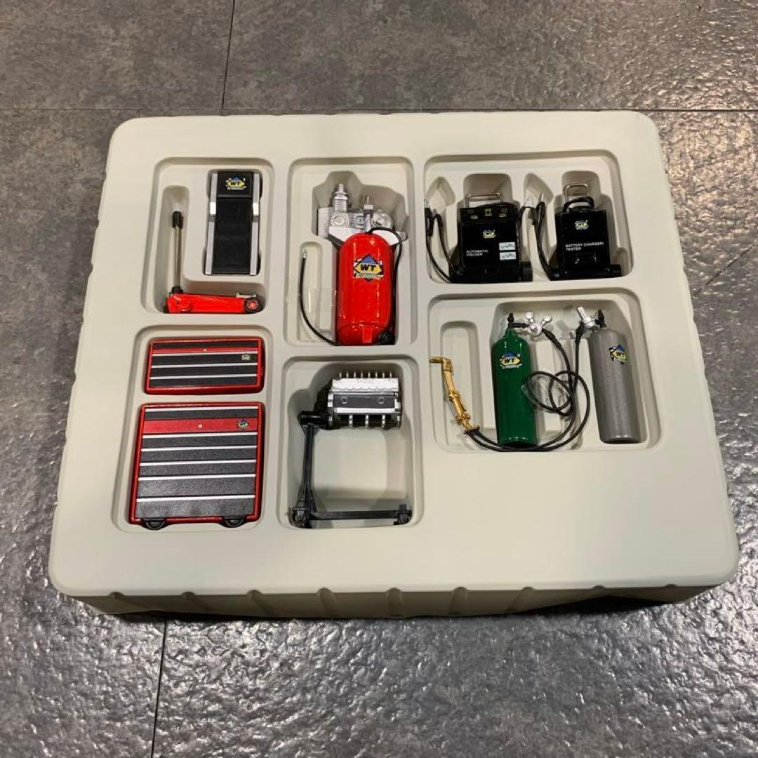 ジオラマ 1：18 ミニカー ガレージ 工具 ミニチュア ダイキャストモデル