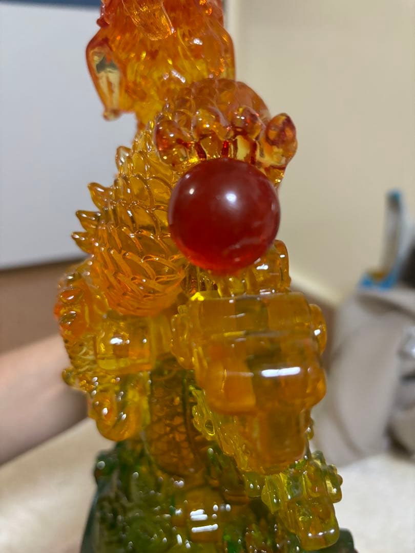 ガラス製ドラゴン彫刻 オレンジ・緑色 風水アイテム｜龍 ドラゴン 竜