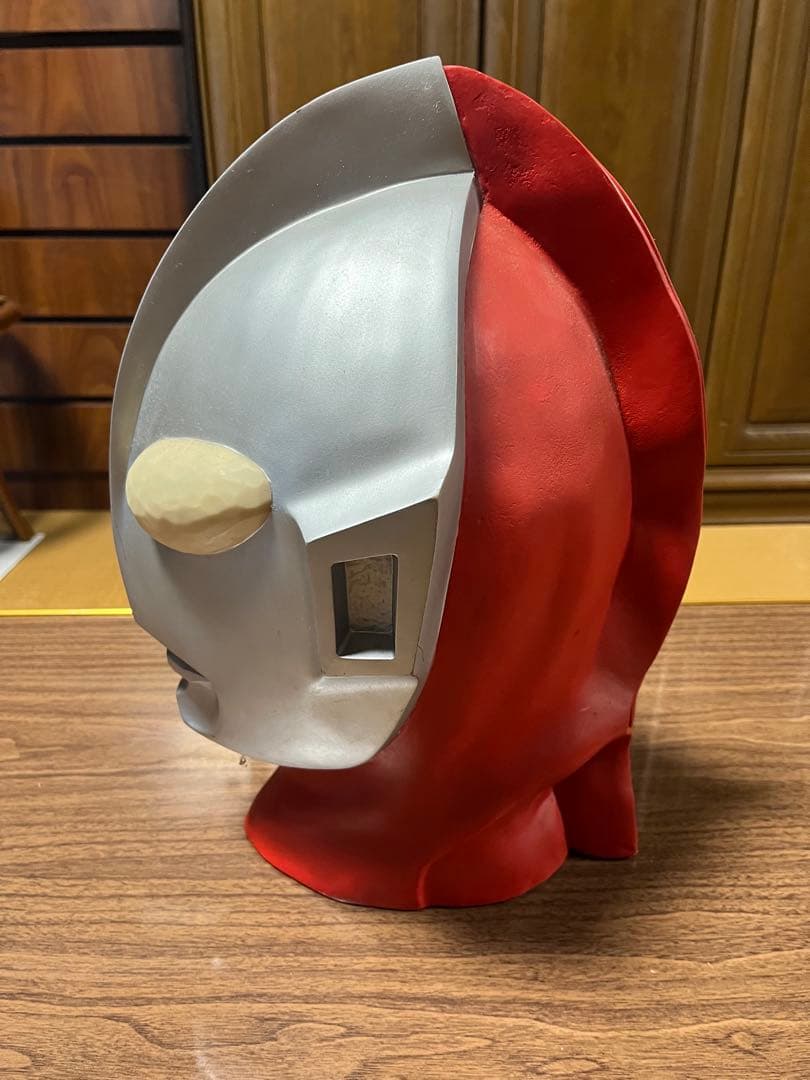 ウルトラマン 1/1 レプリカマスク 頭部 置物　飾り　レア　フィギュア