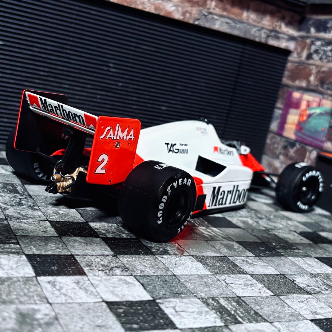 ワンオフカスタム 1/18 Solido マクラーレン MP4/2B 1985