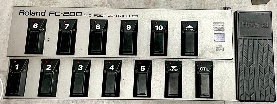Roland FC-200 MIDI Foot Controller - メルカリ