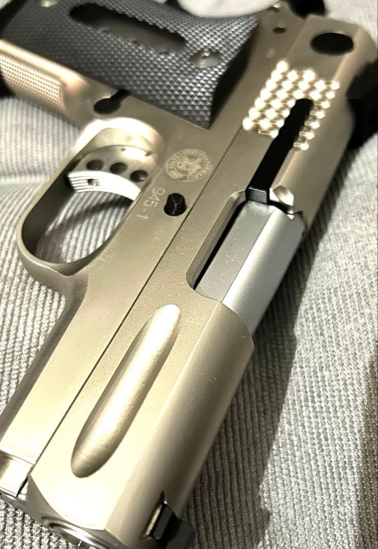 KSC】M945コンパクト スパイダー【希少モデル‼️】 - メルカリ