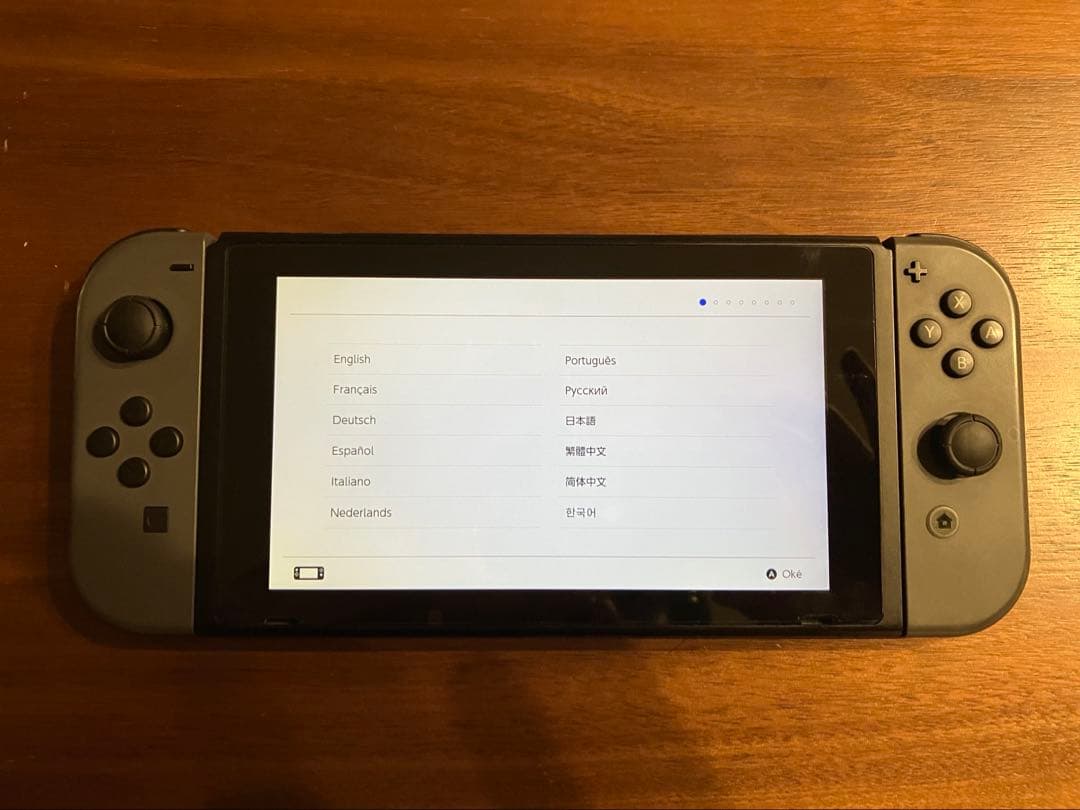 Switch Nintendo Switch 本体(ネジ欠損、浮きあり)