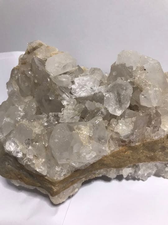 水晶クラスター 大型 高品質]マダガスカル産水晶クラスター/クリアイエロー（大型原石2.42kg