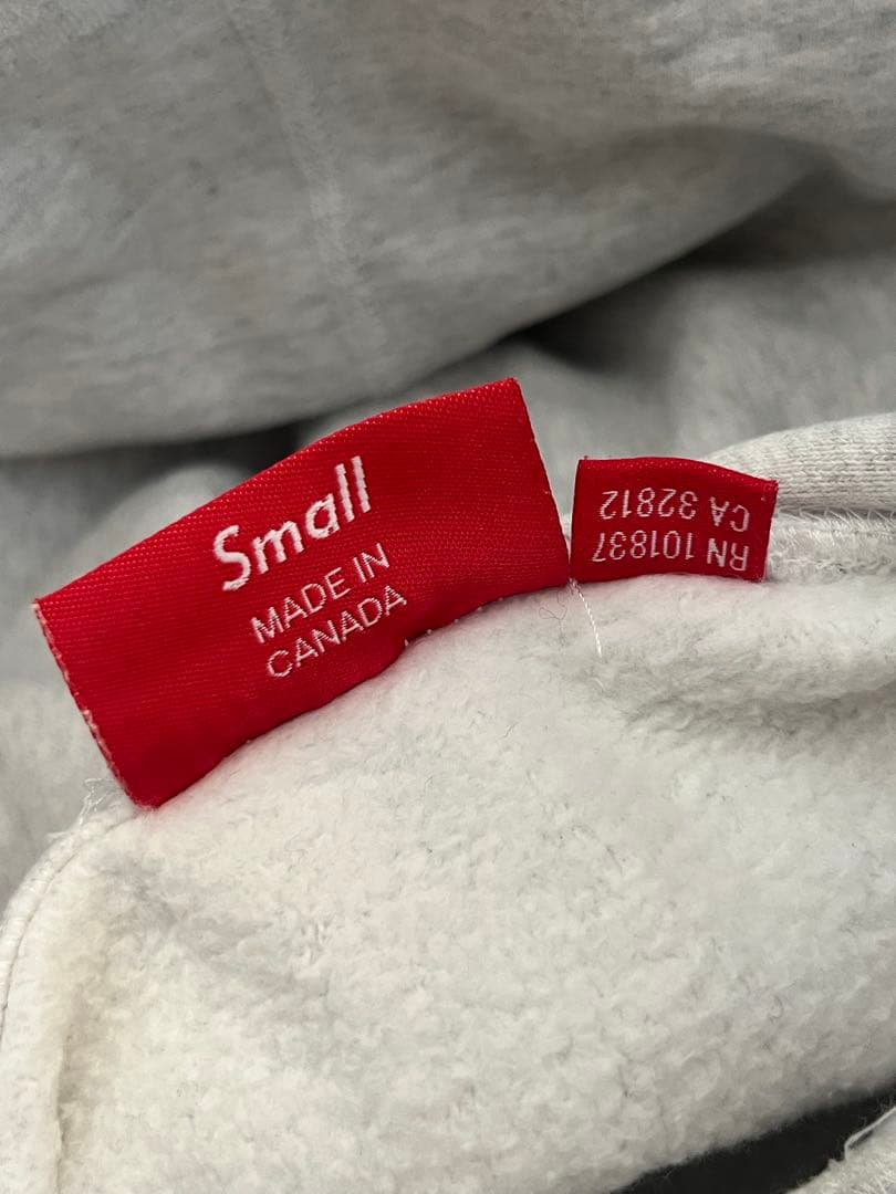 SUPREME hoodie パーカー