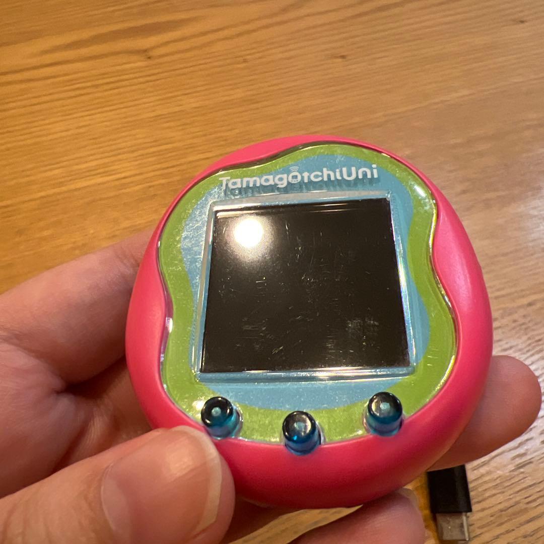 最終値下げ！　たまごっちユニ　ピンク 　「可哀想にランド」ダウンロード済み