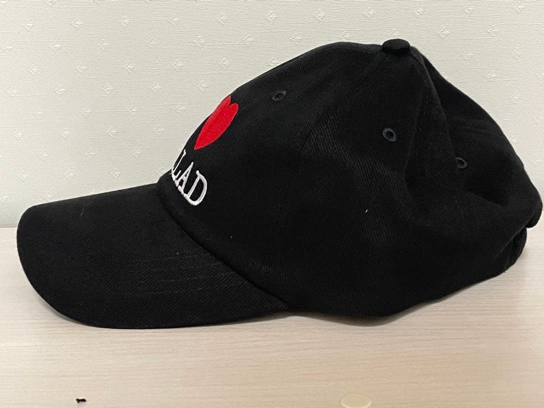 新品 I LOVE VALLAD CAP キャップ IO kohjiya 着用 - メルカリ
