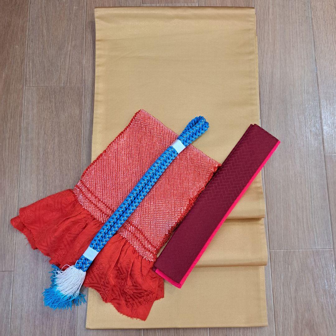 今大変お得な 正絹振袖セット 濃ブルー地金彩蝶柄 成人式