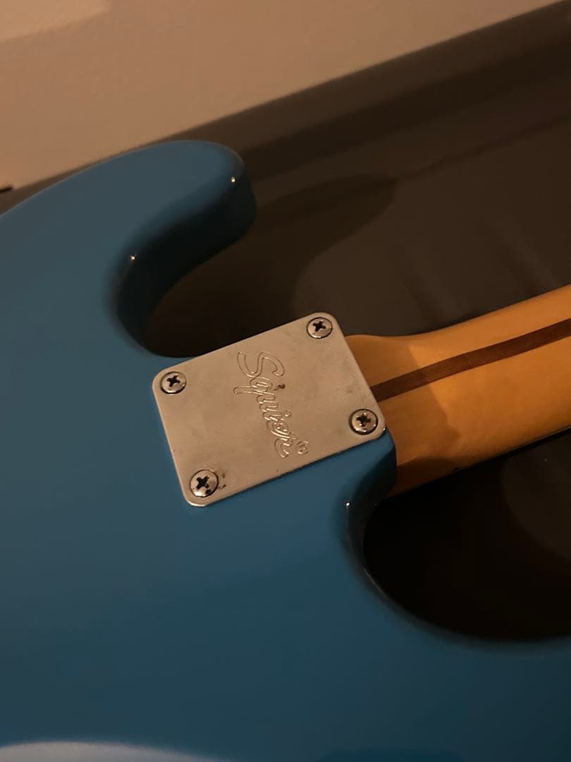 Fender ストラトキャスタータイプ エレキギター 青