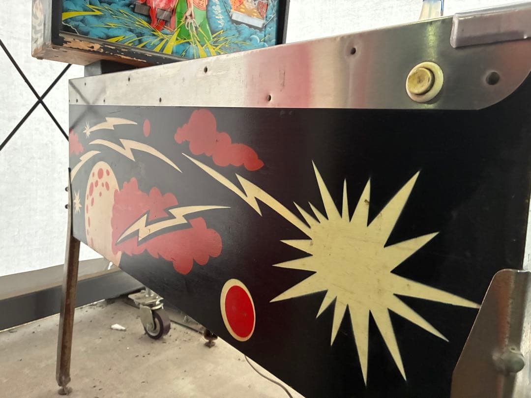 ピンボールマシン カラフルアート - メルカリ