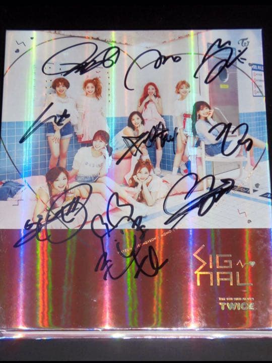 TWICE サイン