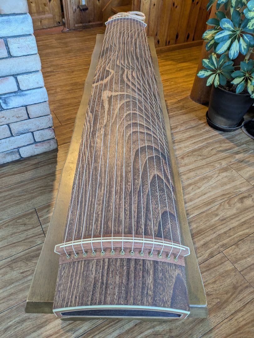 琴 和楽器 弦楽器 13弦 すだれ彫り 口絵 美木目の通販はau PAY