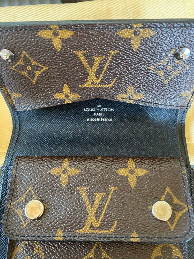 Louis Vuitton モノグラム マカサー コンパクトウォレット チェーン