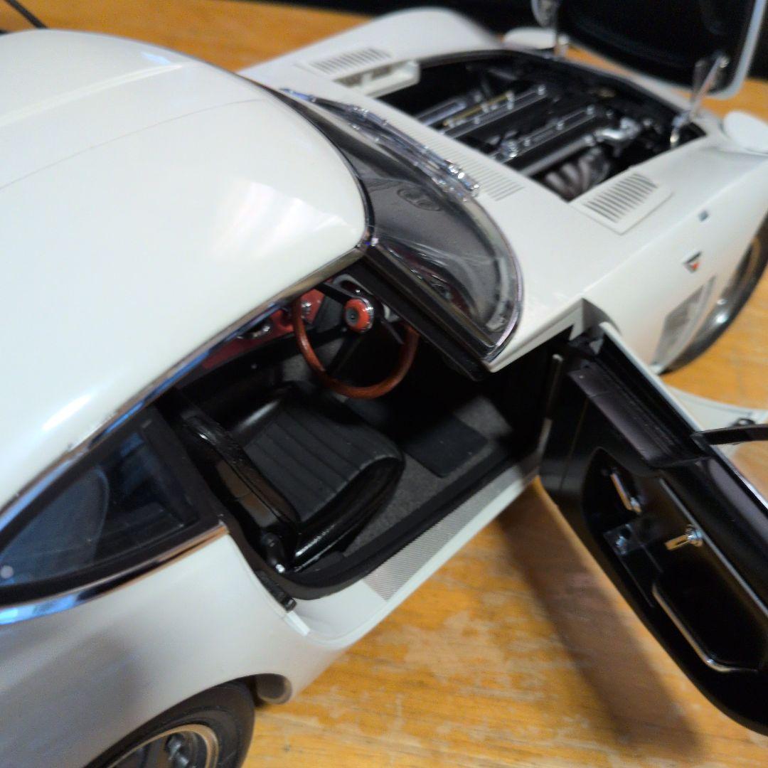 ディアゴディスティニ TOYOTA 2000GT ミニカー ホワイト1/10