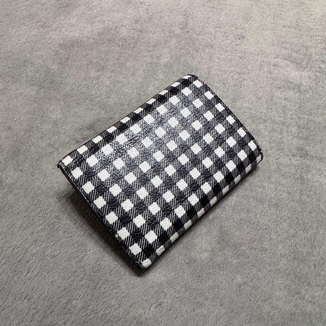 ミュウミュウ　3つ折り財布　ギンガムチェック　レザー　白　黒 ロゴ