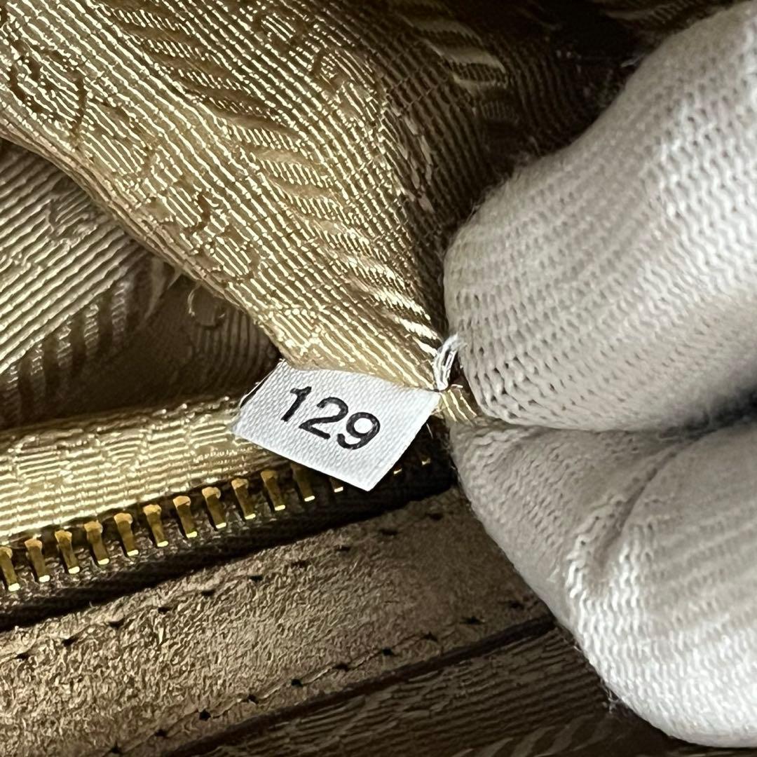 美品✨　PRADA スエード　トートバッグ　ハンドバッグ　ブラウン　茶　白タグ