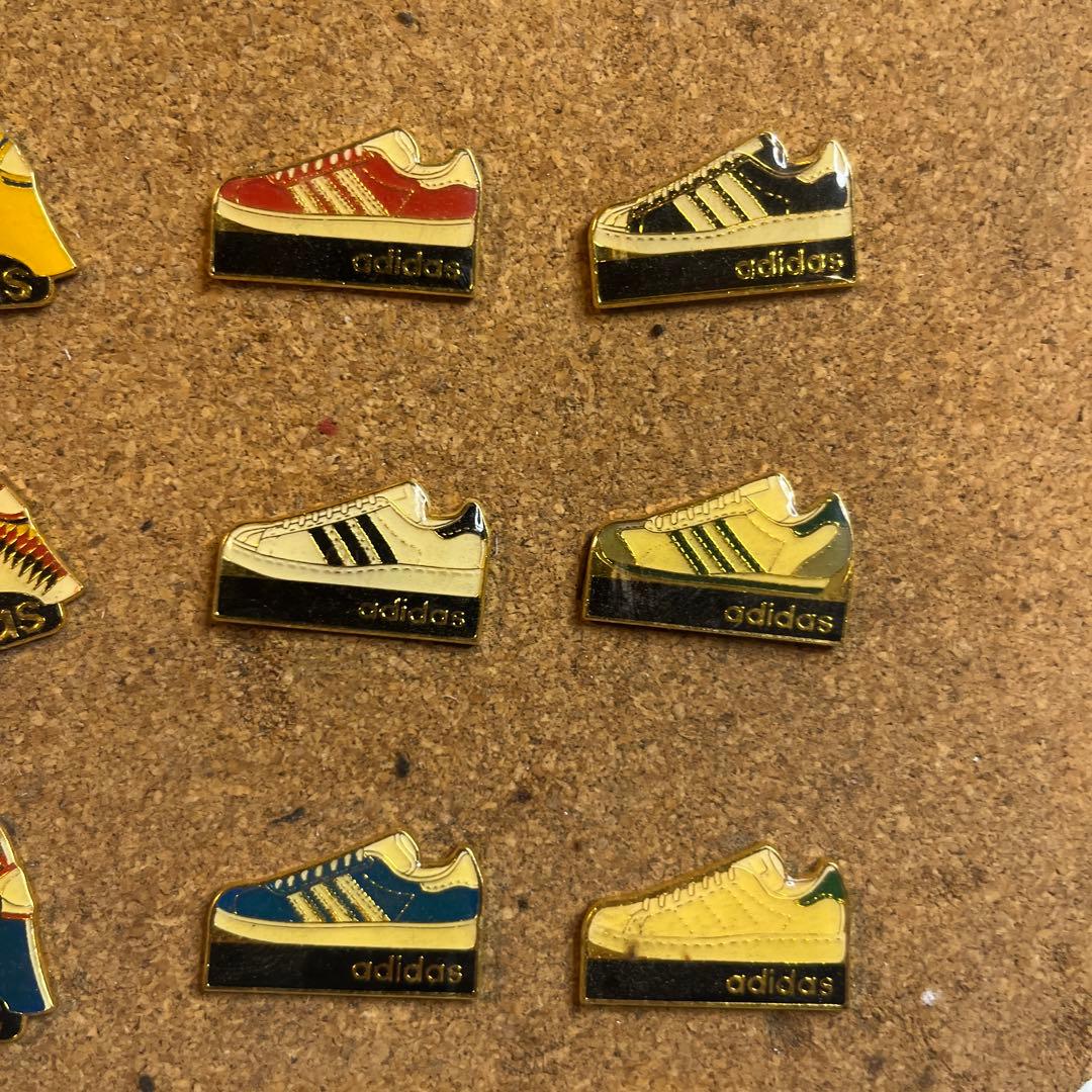 old adidas ヴィンテージ　ピンバッジ　24個
