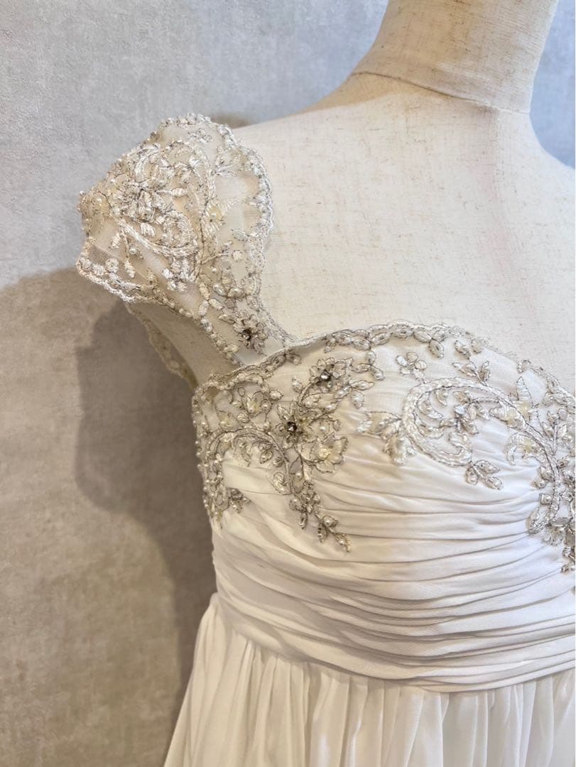 マタニティにも！ホワイトシフォンエンパイアウェディングドレス(YNS) 11号