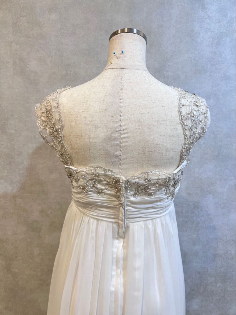 マタニティにも！ホワイトシフォンエンパイアウェディングドレス(YNS) 11号