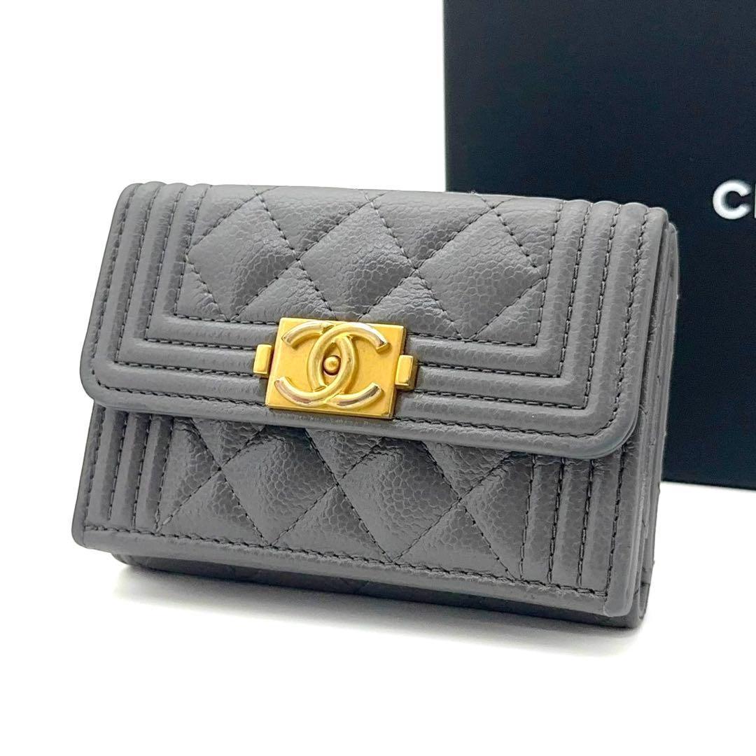 極備品】シャネル ボーイシャネル キャビアスキン コンパクト