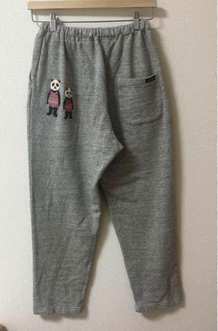 DENIMDUNGAREE デニムアンドダンガリー ワッペンスウェットパンツ01