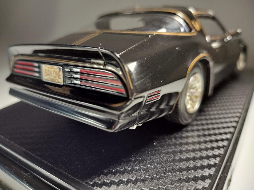1/24 25 ポンティアック ファイヤーバード トランザム 1977 完成品