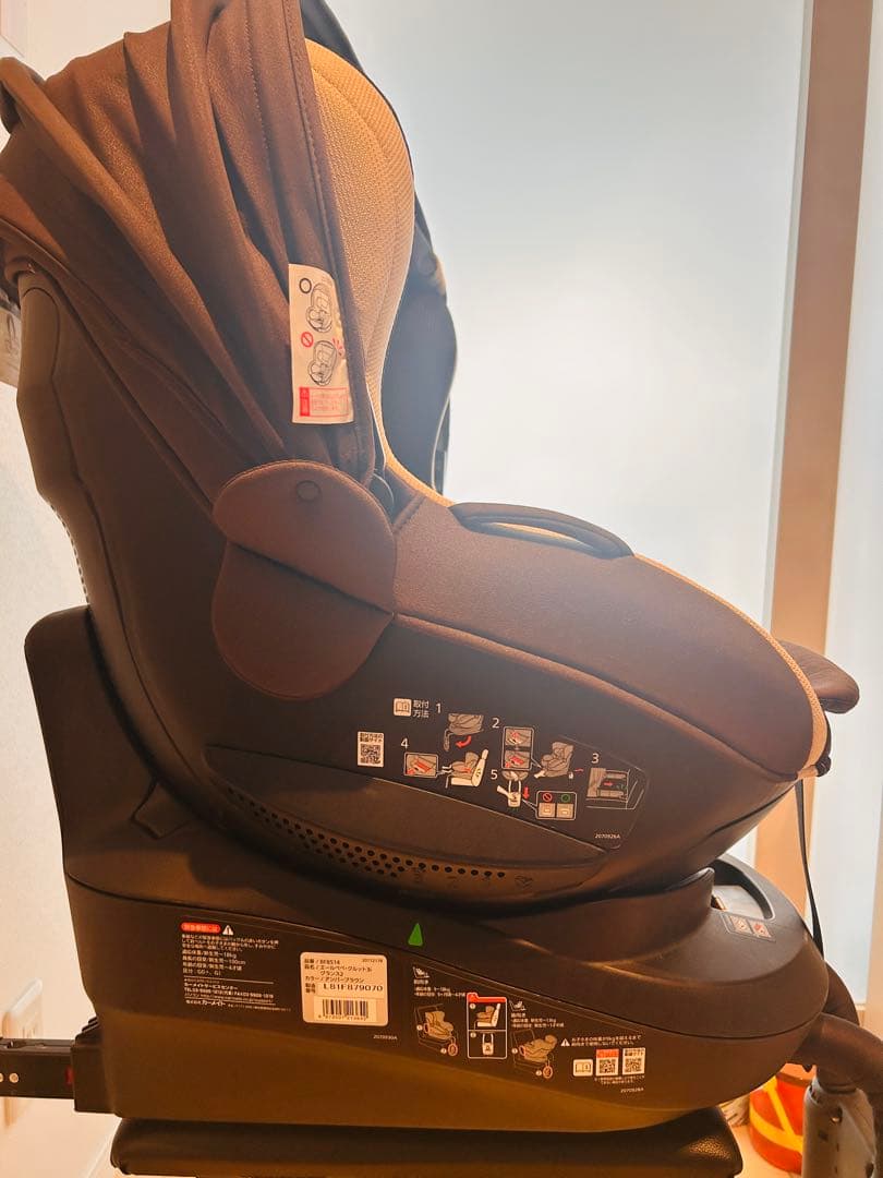 エールベベ クルット3iグランス チャイルドシート BF8514 AILEBEE