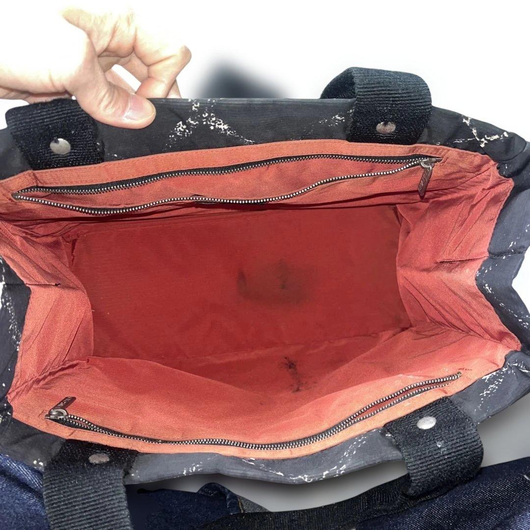 CHANEL ブラック ナイロン ハンドバッグ