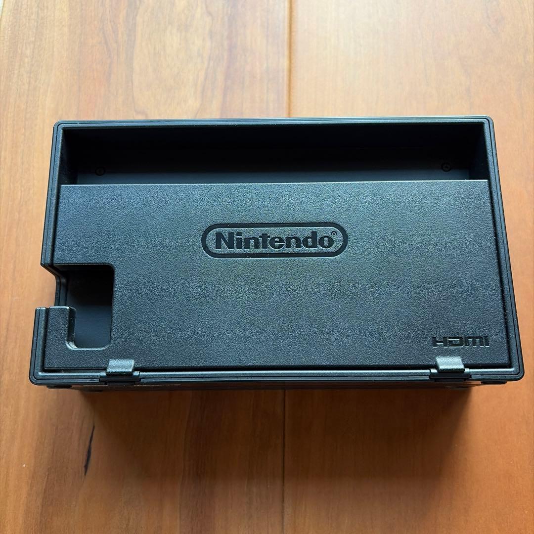 v Nintendo Switch 本体 青/赤 Joy-Con ケース付