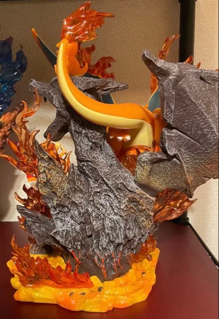 ポケモン リザードン フィギュア