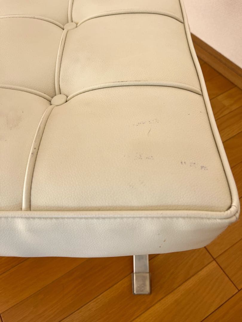 『バルセロナチェア』オットマン リプロダクト品　ダメージあり