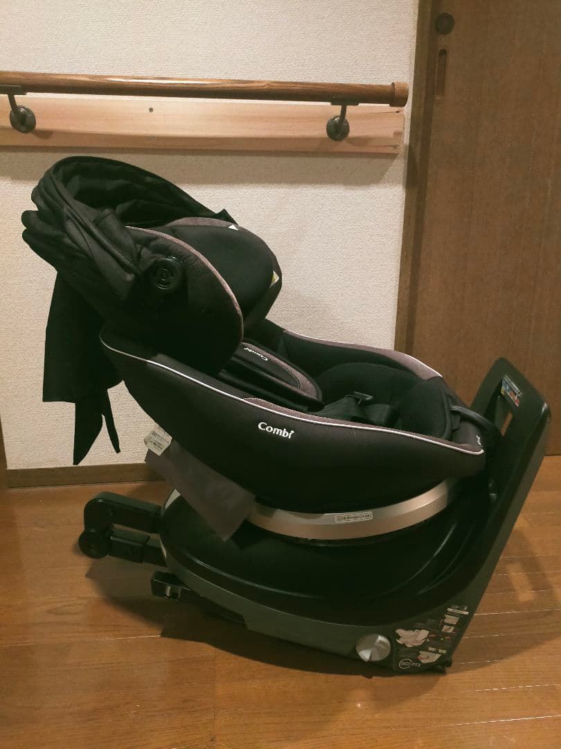 combi クルムーブスマート　CG-UIG 美品　ISOFIX チャイルド 黒