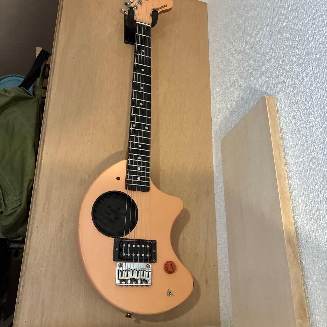 Fernandes zo-3 ピンク FERNANDES ZO-3 PINK ZO3ミニギター ピンク(フェルナンデス アンプ内蔵