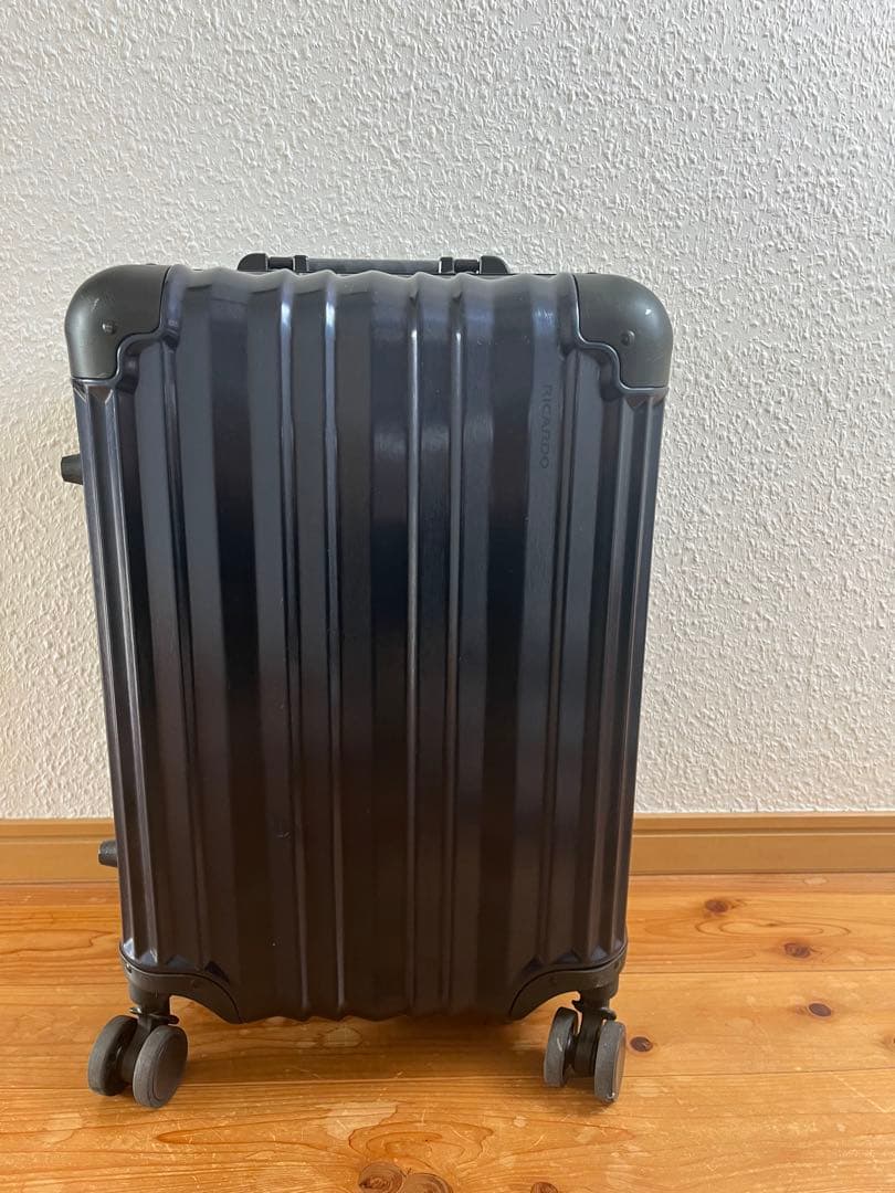 Ricard Aileron Vault スーツケース SMサイズ rimowa